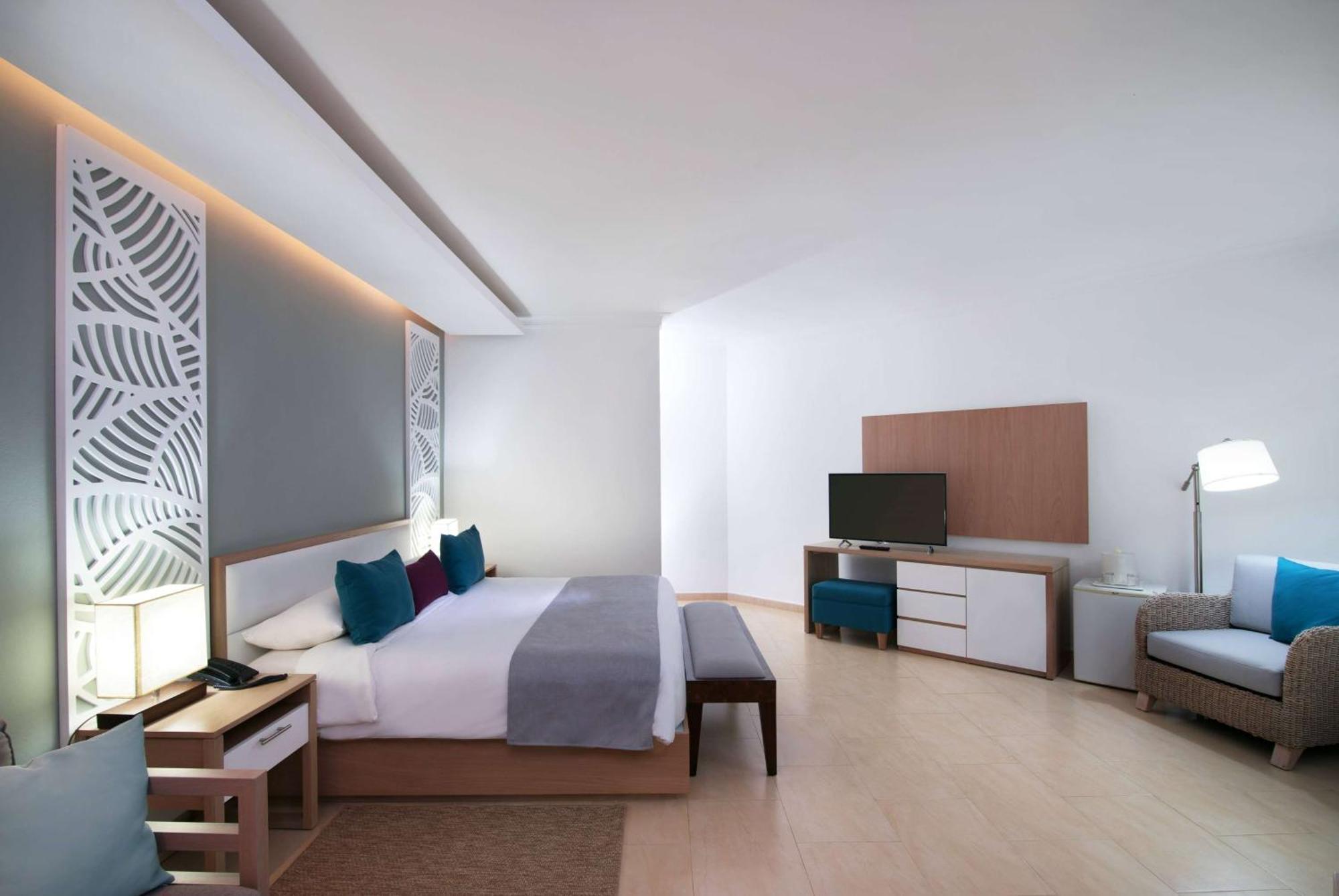 Wyndham Alltra Samana All Inclusive Resort Экстерьер фото